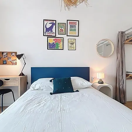 Spacious With Rooftop *